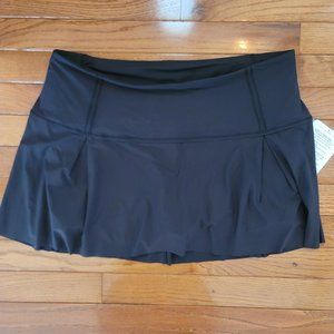 NWT Lululemon Lost in Pace Skirt 12 Regular Black